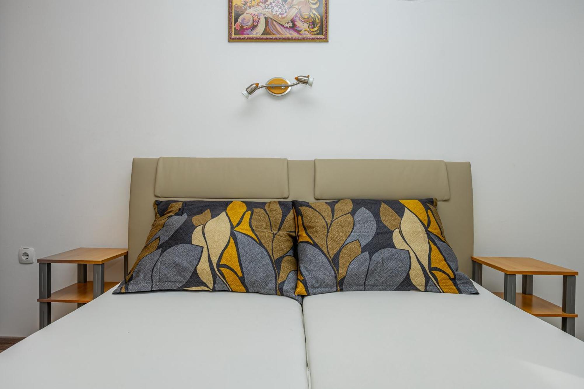 Navy Apartments Ядраново Екстериор снимка